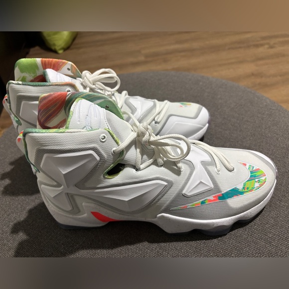 Nike LeBron 13 ‘Easter’ men’s sneaker - Picture 1 of 6